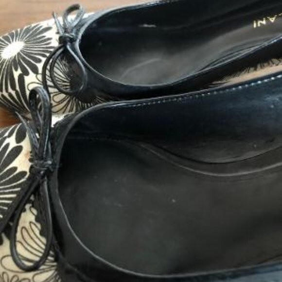 ANTONIO MELANI SIZE 7 PUMPS - 2 PAIRS - Picture 9 of 11